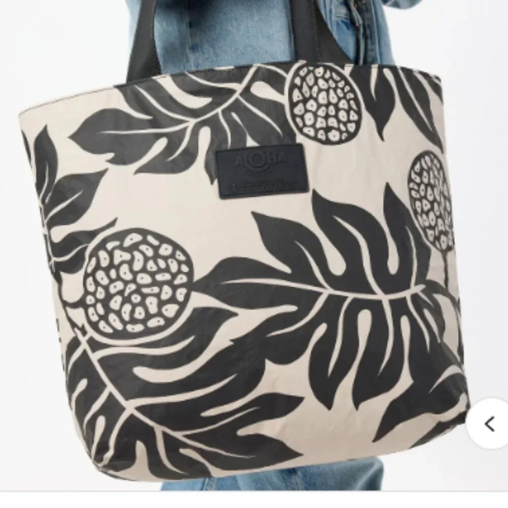Aloha Collection Day Tripper Holomua NWT - Picture 2 of 6